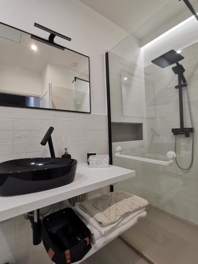 Parma Express Traveller'S Lodging Front Station Fs Parking 외부 사진