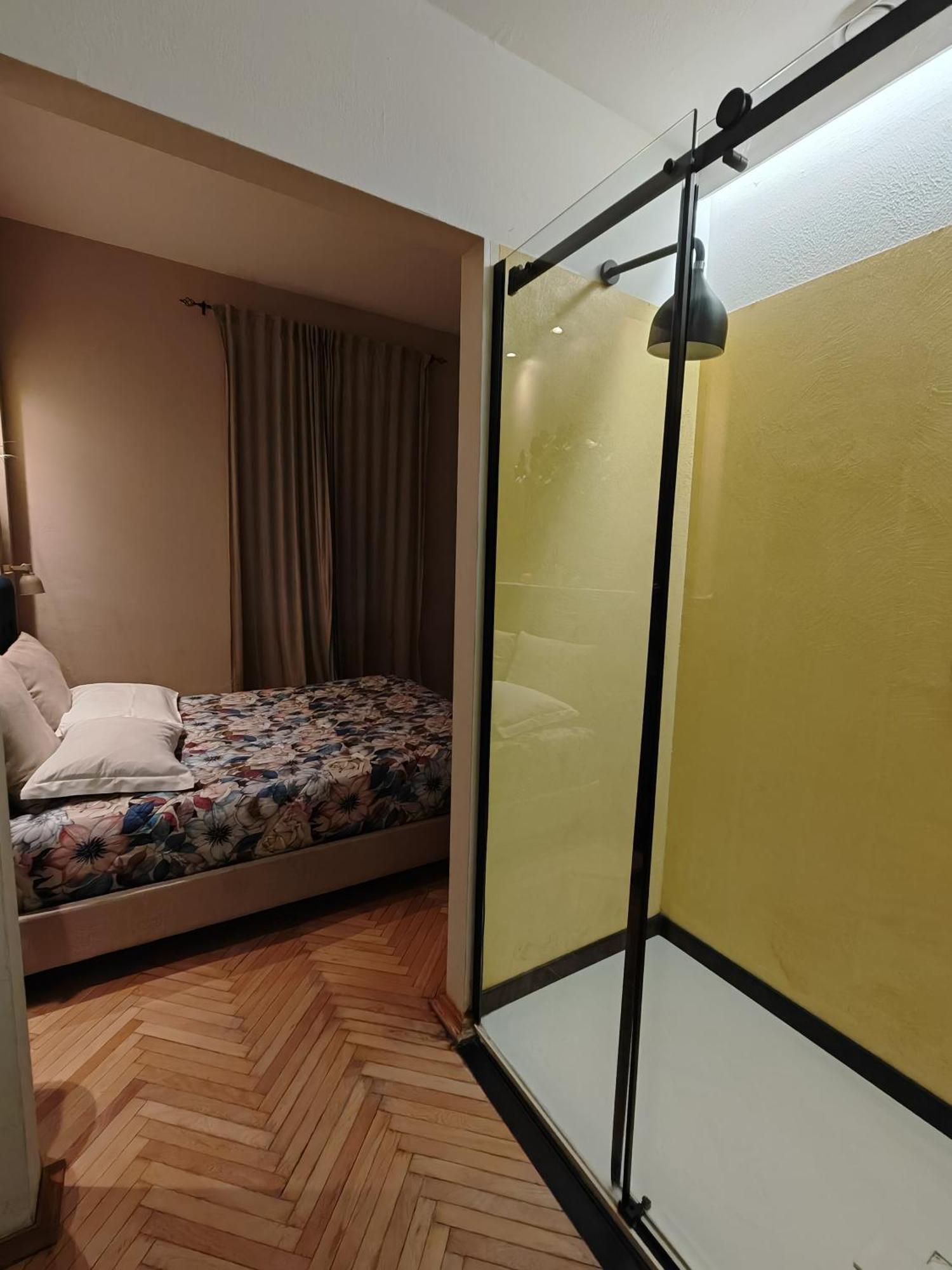 Parma Express Traveller'S Lodging Front Station Fs Parking 외부 사진